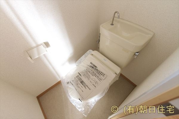 呉市広吉松１丁目のアパートのトイレ