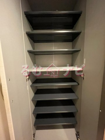 福岡市博多区麦野４丁目の賃貸マンションの収納