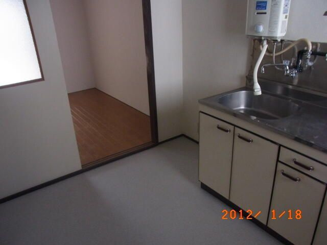 豊橋マンションのキッチン|コンパクトなキッチンで掃除もラクラク