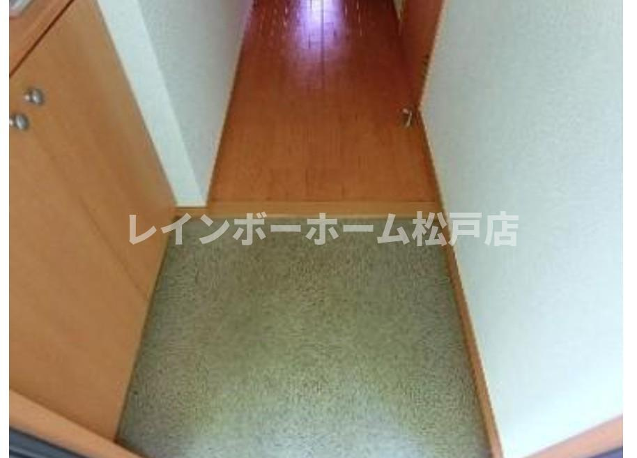 仲介手数料（賃料の1.10ヵ月）の50％OFF対象物件！の玄関|シンプルで使いやすい玄関です