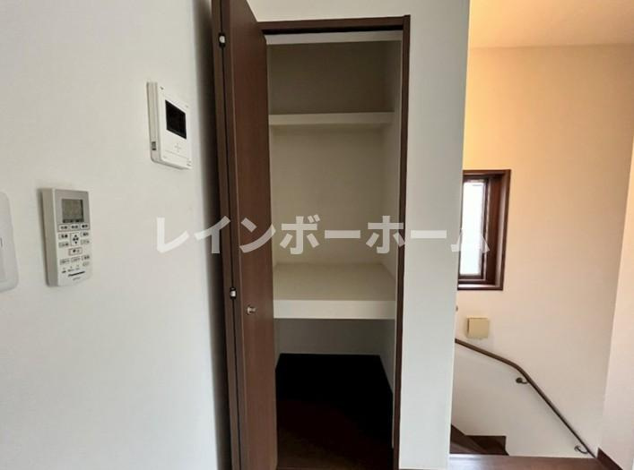 柿の木ハウスの収納
