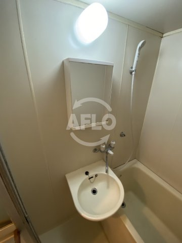 英和ビルの洗面所|英和ビル　洗面台