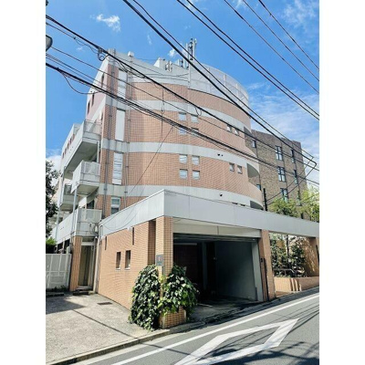【外観】 | キークハイムアキタ | 鉄筋コンクリート造のがっちりとした建物。