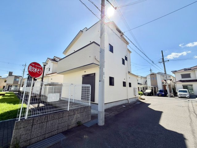 泉南郡田尻町吉見戸建の前面道路含む現地写真|外観