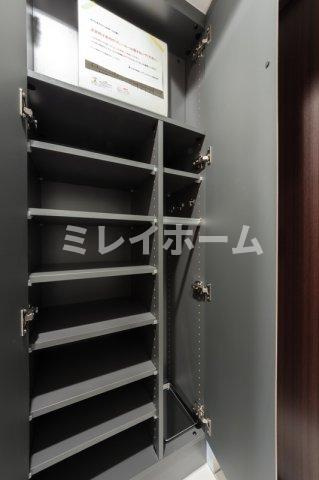 JPnoie西蒲田の玄関