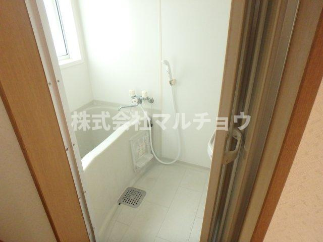 ハイツMの浴室|コンパクトで使いやすいお風呂です