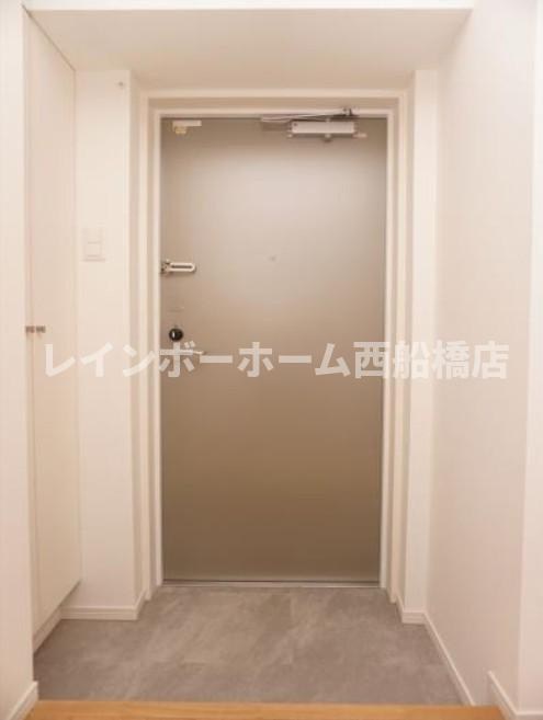 AHCレジデンス村上の玄関