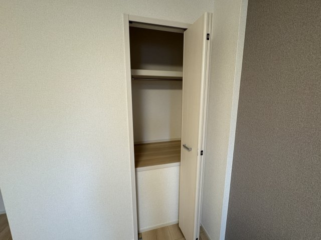 ハッピーコートの収納|クローゼット（南側洋室）（同型タイプ）