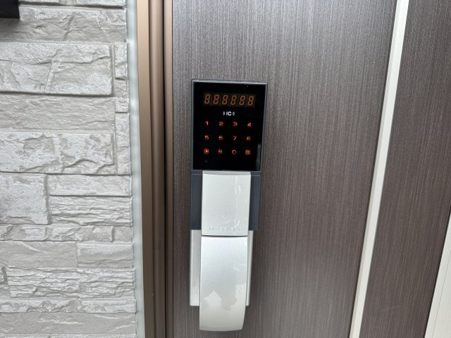 ハッピーコートのセキュリティ|電子ロック（同型タイプ）