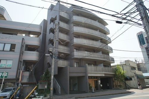 アクステージの外観