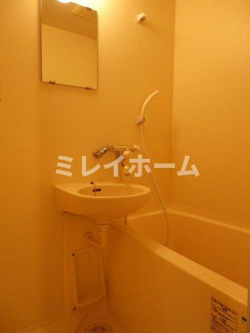 ルーブル中延壱番館の浴室