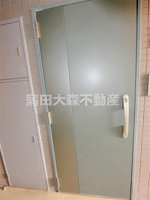 ブライズ大森ドゥエの玄関