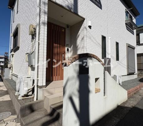 Ｓａｋａｓａｉ　Ｇｒｅｅｎ　Ｈｏｕｓｅ　特典：仲介手数料が半額です!!のエントランス