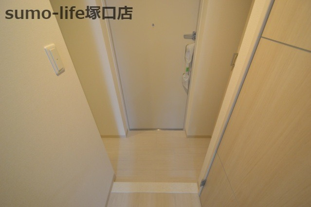 フラクタス尾浜の玄関