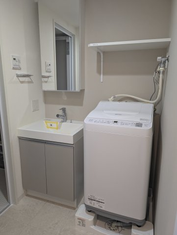 プラウドフラット西日暮里ディアージュの独立洗面台|家具家電付き