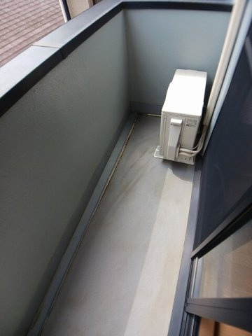 アルドールのバルコニー