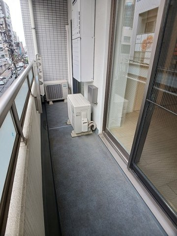 コルバスのバルコニー