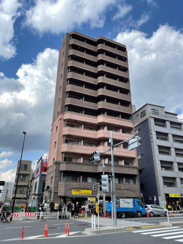 シャルムコート新宿ステーションパレスの外観