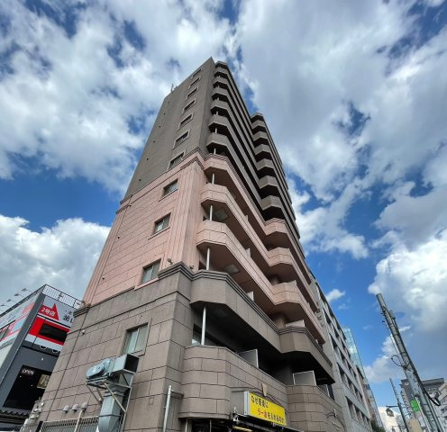 シャルムコート新宿ステーションパレスの外観