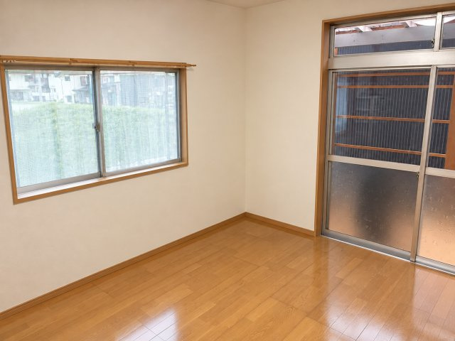 敦賀市公文名中古住宅の洋室