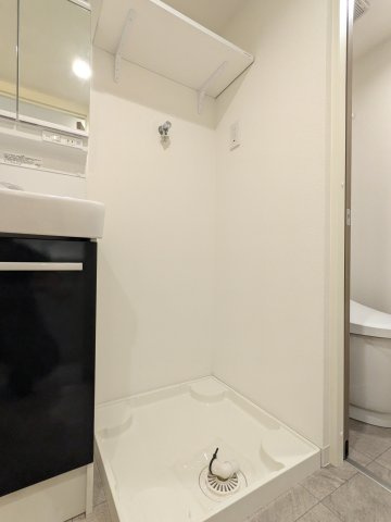 セレヌコート新江古田の洗面所