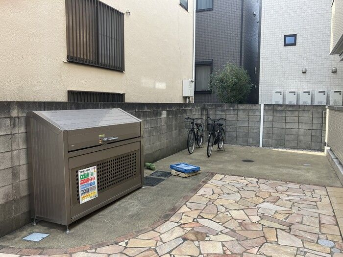 ラ・フルールの駐車場