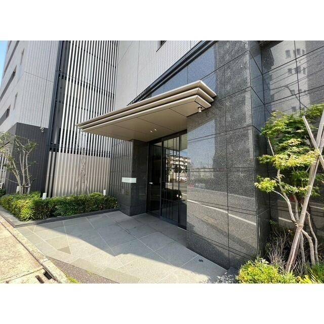 ラグゼナ平和台のエントランス|建物の内部です