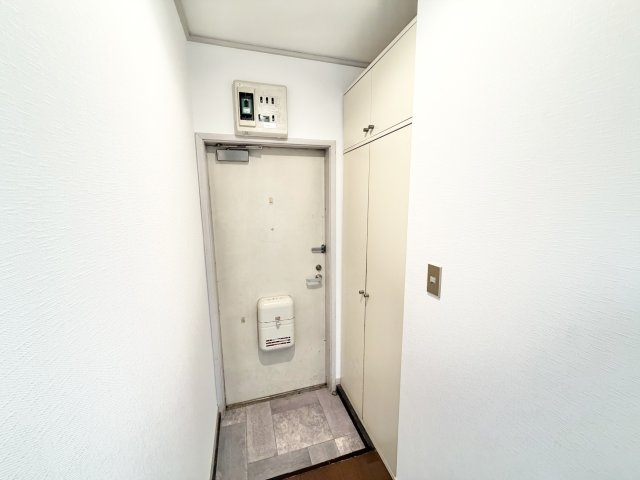 メゾン古川の玄関