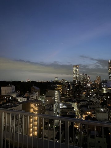 AXAS代々木アジールコートの展望|夜の景色