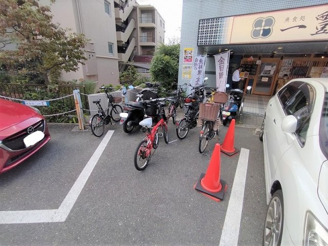 吹田市春日１丁目の店舗事務所