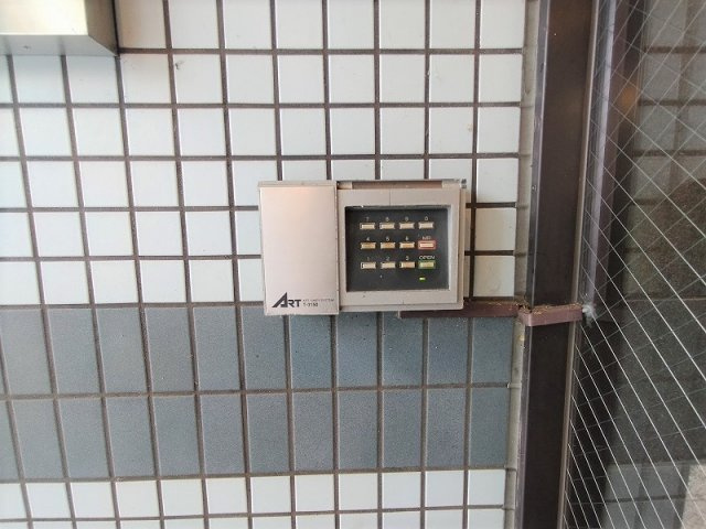 吹田市春日１丁目の店舗事務所
