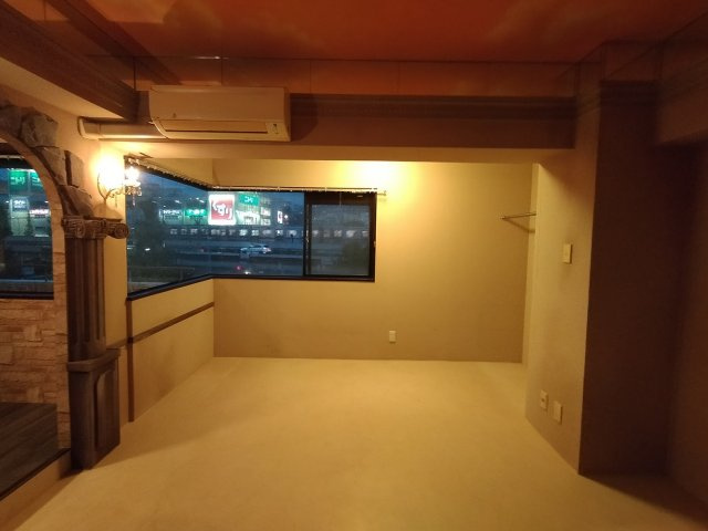 吹田市春日１丁目の店舗事務所