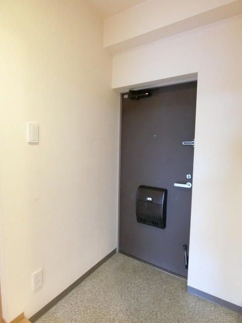 エステージ御殿山の玄関