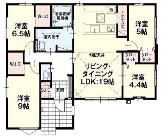 新築　伊勢崎市西久保町1期　3号棟の間取り|建物面積106.93㎡　広々19帖のリビング・4LDKの平屋のお家！シューズインクローク・ウォークインクローゼット２か所・パントリー・各部屋収納付きで便利です！嬉しい室内物干し付き！