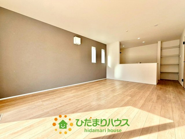 蓮田市蓮田1期　新築一戸建て　02　リナージュネクスジーの居間・リビング