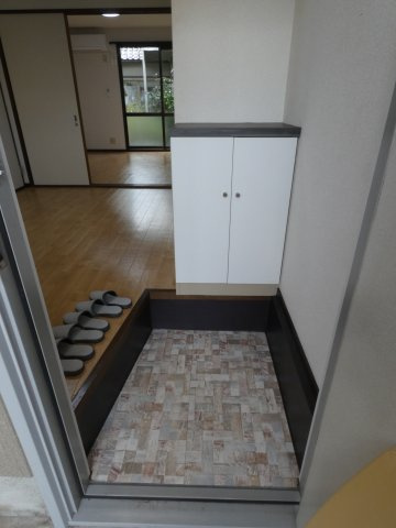 グリーンハイツ滑川の玄関