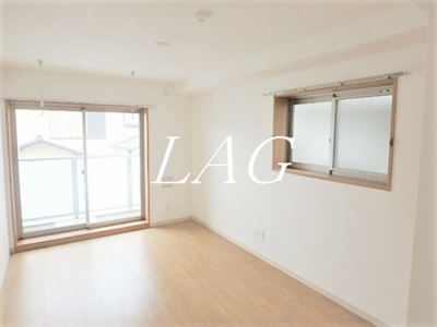 【居間・リビング】 | レオ伍拾八番館 | 洋室のお部屋です。