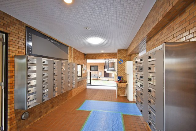 ライオンズマンション与野本町のエントランス