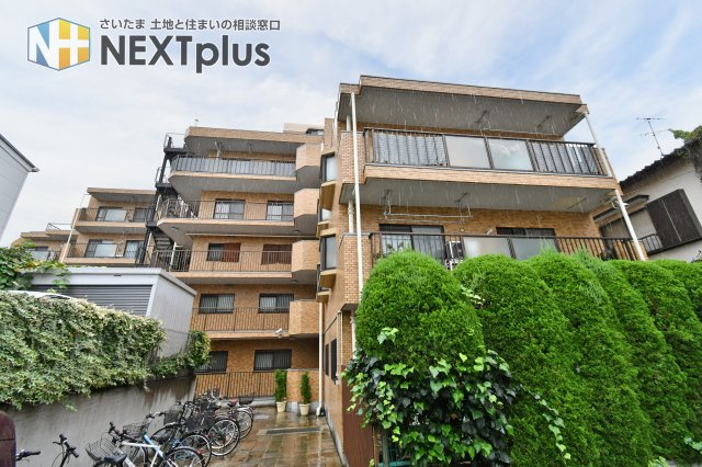 ライオンズマンション与野本町の外観