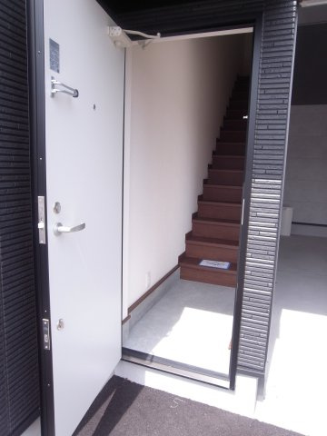 箕面市西宿２丁目の倉庫