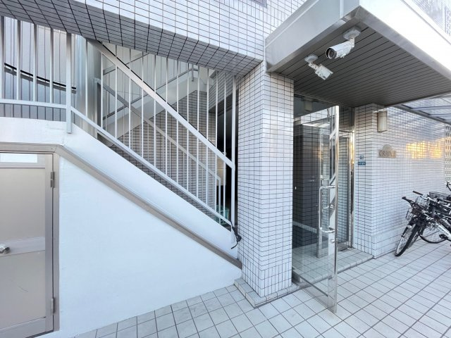 吹田市江坂町３丁目の賃貸マンションのエントランス|エントランスです