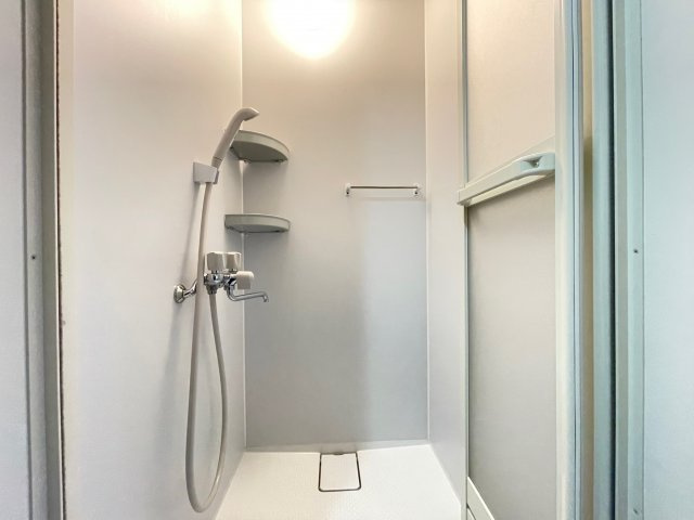 吹田市江坂町３丁目の賃貸マンションのシャワールーム|日々の暮らしに欠かせないシャワールームです