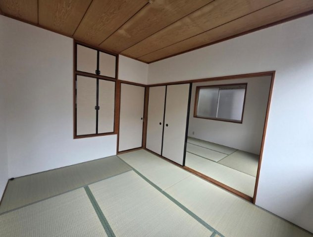 岸和田市松風町貸家の和室