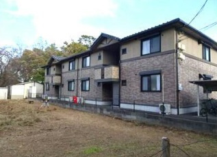 ファミーユ低見台の外観|きれいな外観です