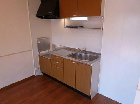 ファミーユ低見台のキッチン|コンパクトなキッチンで掃除もラクラク
