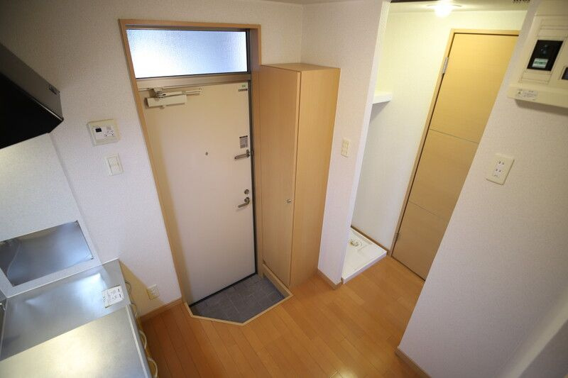POLARIS CITY Ⅰ 312の玄関