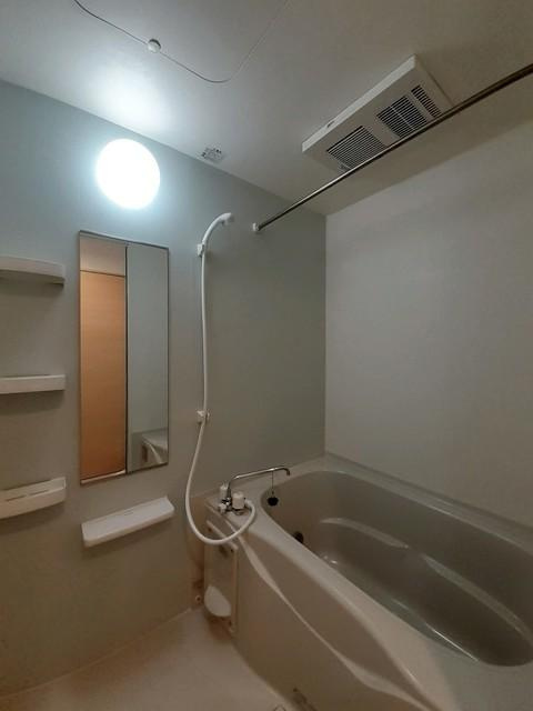 リバーサイド弐番館の浴室
