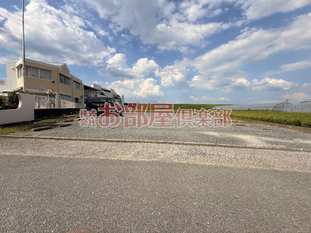 サンシャインコート東合川の駐車場|カースペースがあります