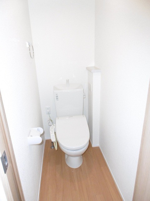 エスティア荻窪のトイレ|コンパクトで使いやすいトイレです