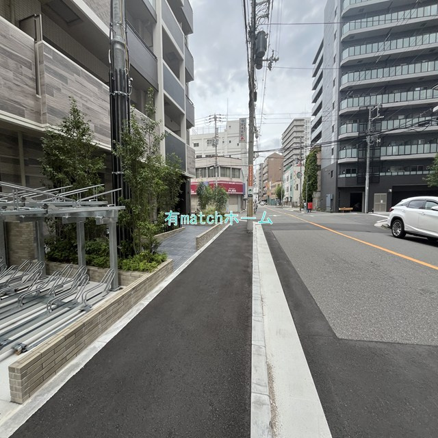 ファーストフィオーレ新町ファジスタの駐車場